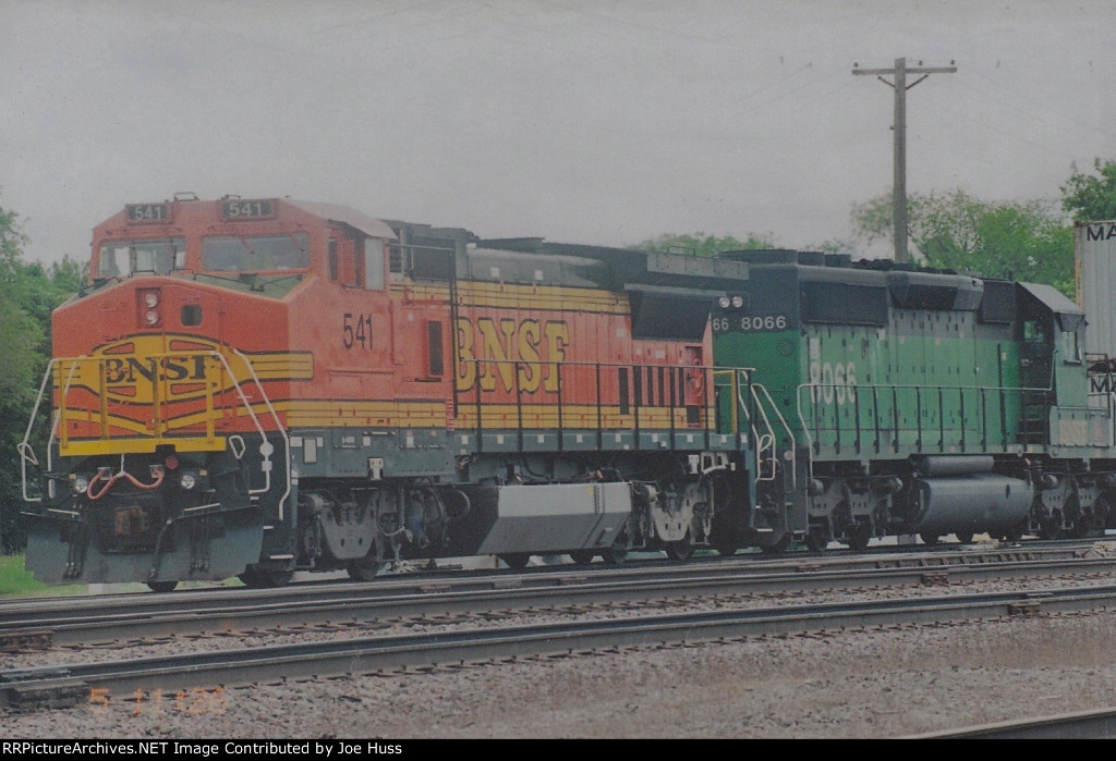 BNSF 541 West